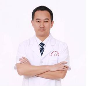 深圳阳光整形杨浩东医生简介，口碑分析